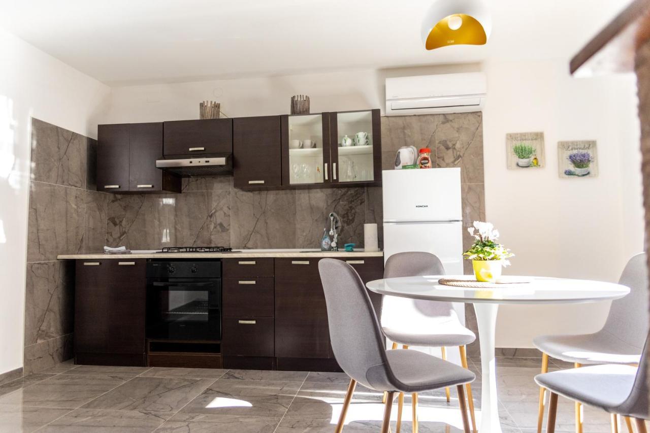 Studio Apartman Planb, Self Check In Osijek Extérieur photo