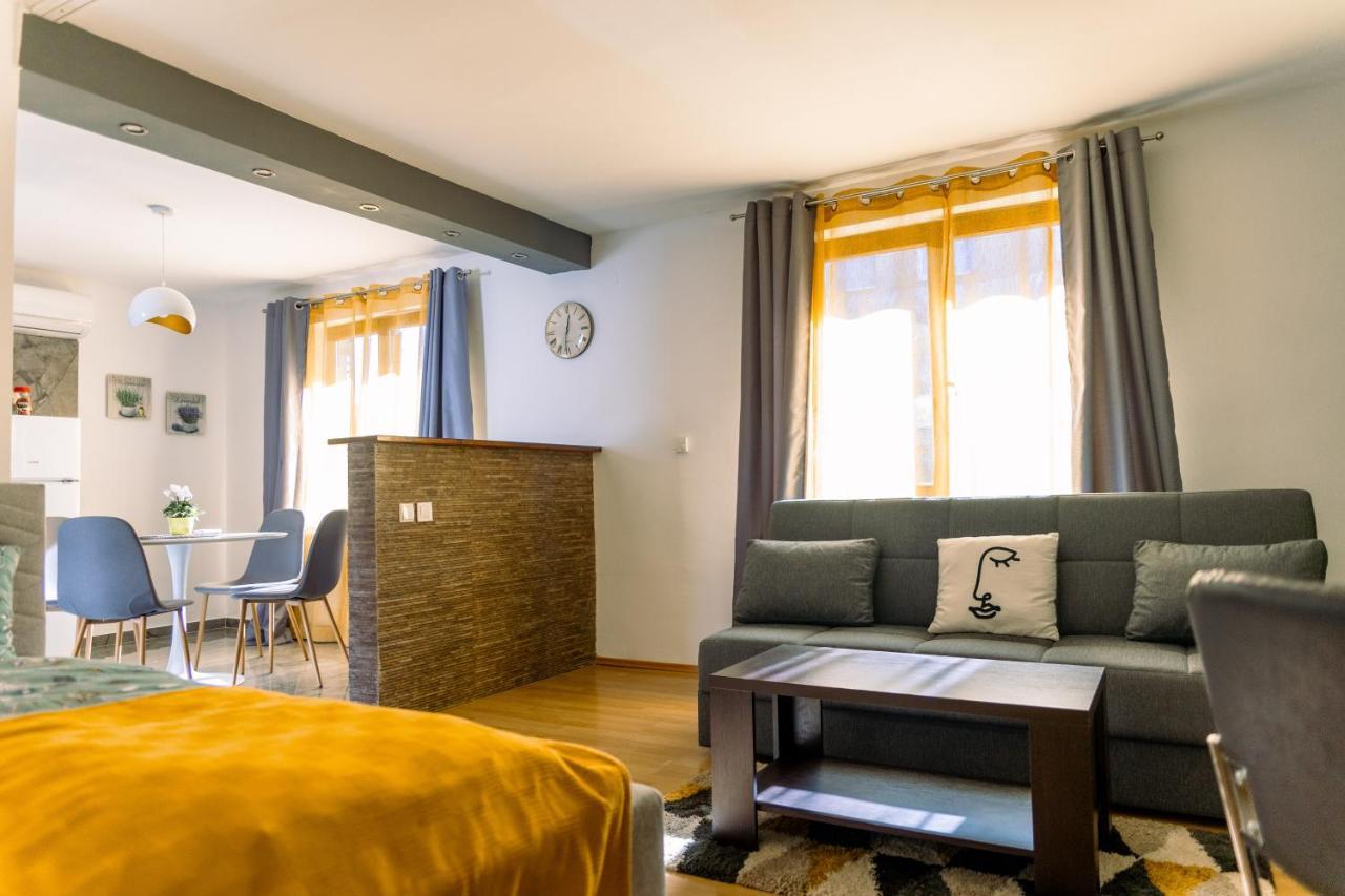 Studio Apartman Planb, Self Check In Osijek Extérieur photo